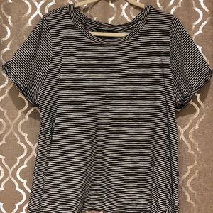 Striped short sleeve shirt